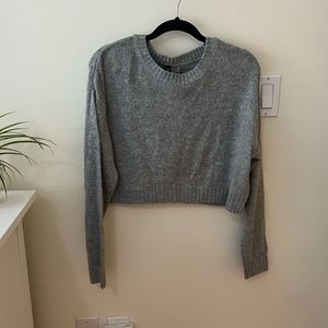 Gray H&M cropped sweater MEDIUM